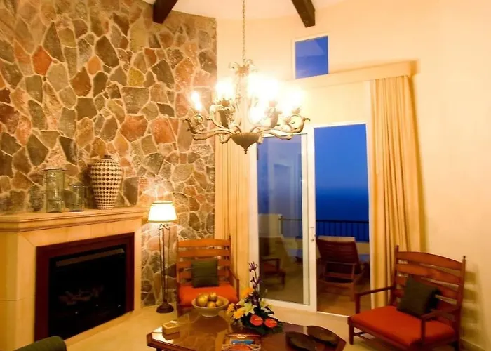 Villa Amazing 3br Near The Sea In